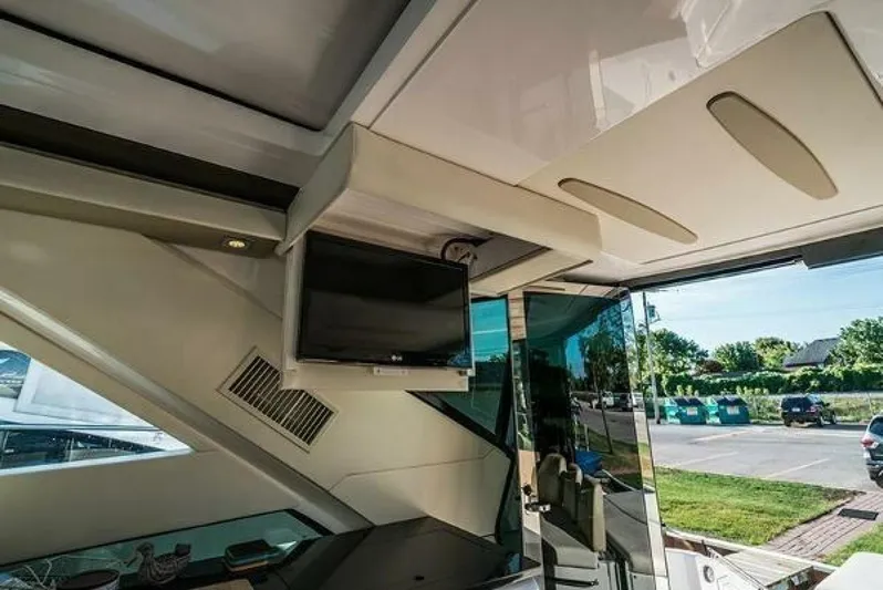 Minutes II Memories Yacht Photos Pics 