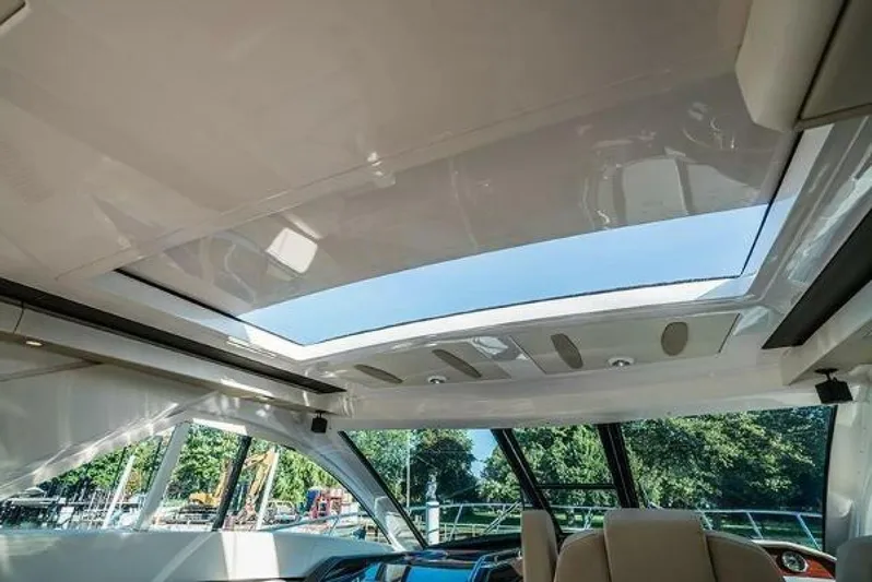 Minutes II Memories Yacht Photos Pics 