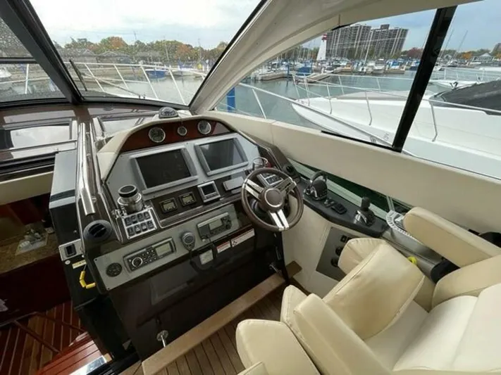 Minutes II Memories Yacht Photos Pics 