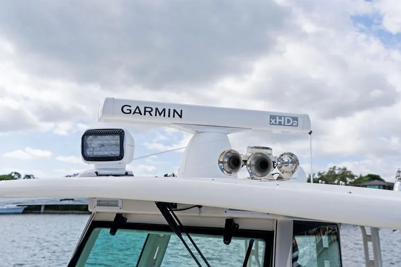 Acevedo Yacht Photos Pics 2016 Hydrosport Siesta boat with Garmin xHD2 radar and spotlight on roof.