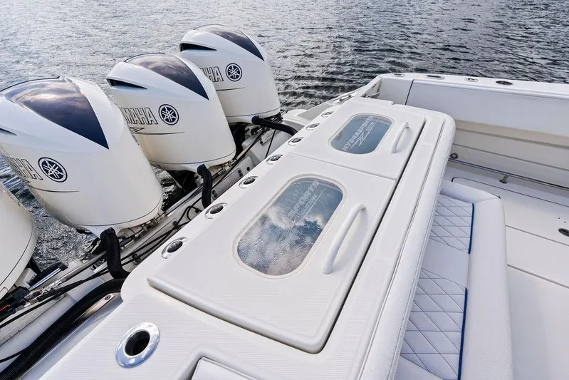 Acevedo Yacht Photos Pics 2016 Hydrosport Siesta boat with four Yamaha outboard engines on water.