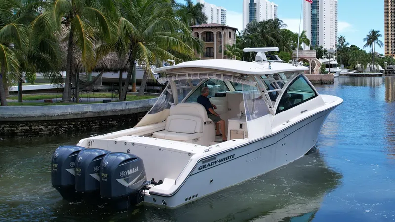 37 Grady White Freedom Yacht Photos Pics 