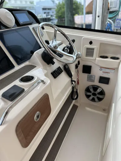 37 Grady White Freedom Yacht Photos Pics 