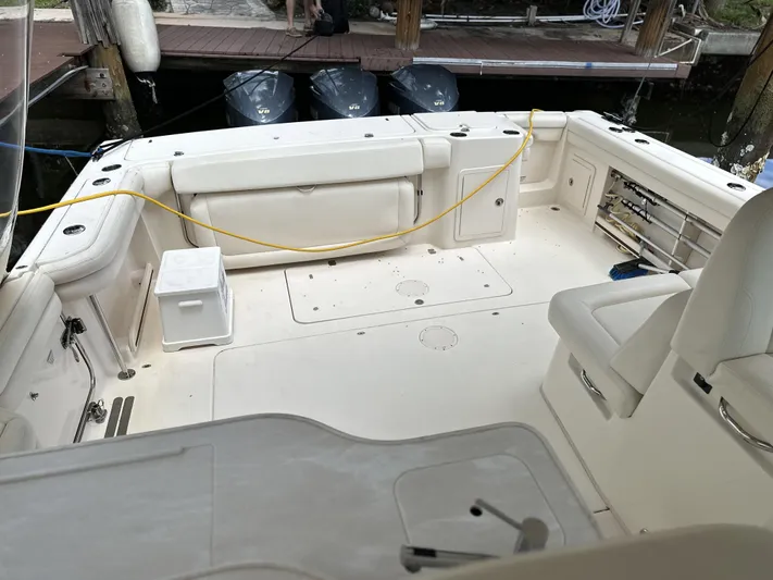 37 Grady White Freedom Yacht Photos Pics 2017 Grady-White Freedom 375 boat interior with spacious seating and clean deck.