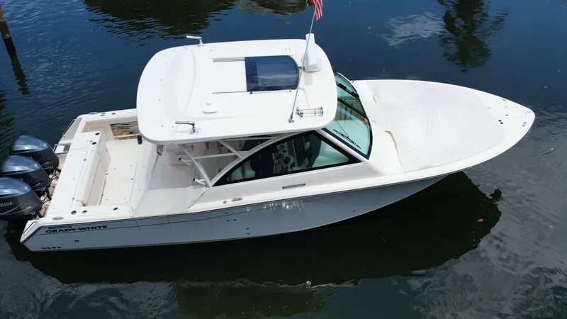 37 Grady White Freedom Yacht Photos Pics 