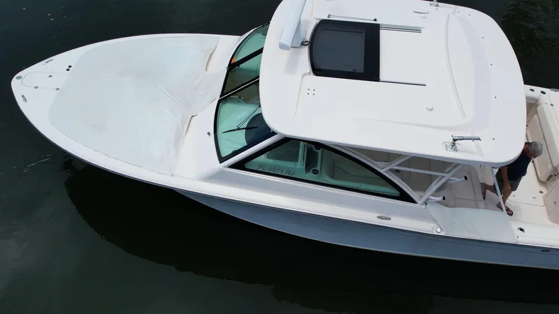 37 Grady White Freedom Yacht Photos Pics 