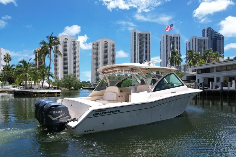 37 Grady White Freedom Yacht Photos Pics 
