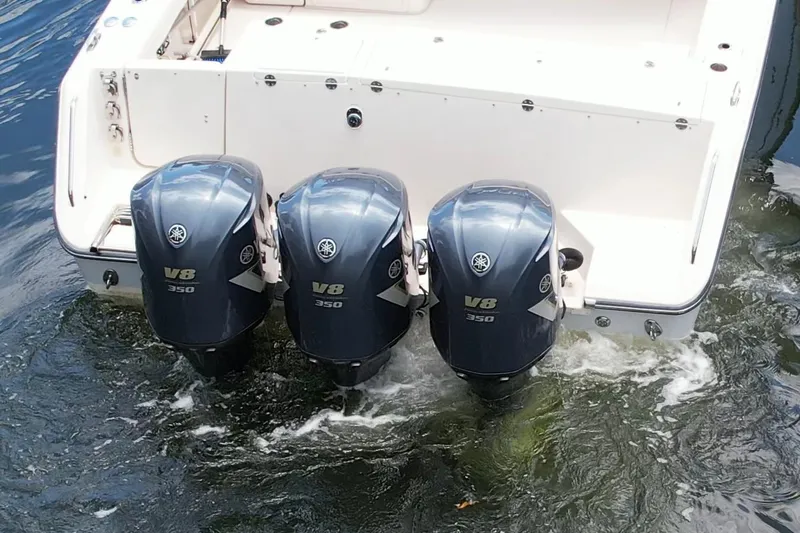 37 Grady White Freedom Yacht Photos Pics 