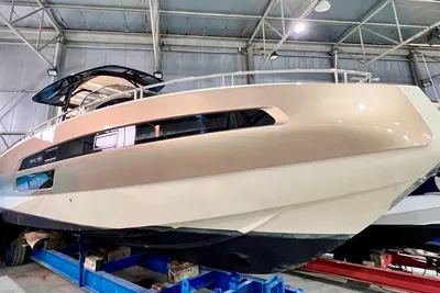 2021 Invictus Invictus 370 GT