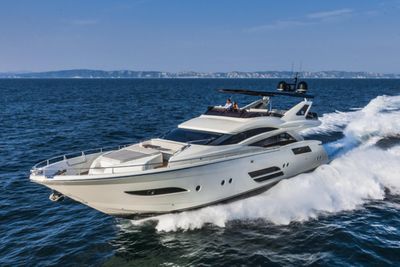 Yacht
