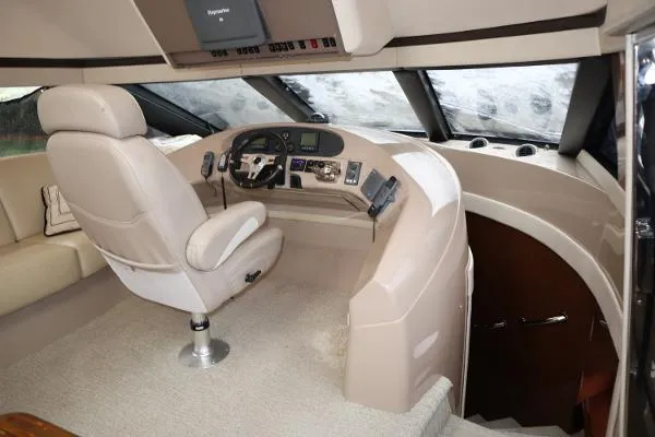  Yacht Photos Pics 56' Carver Voyager - Inside Cockpit