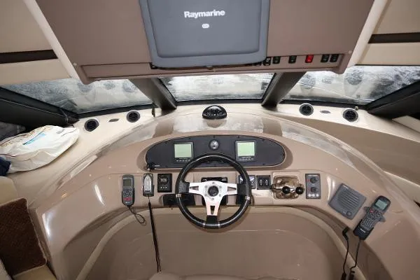  Yacht Photos Pics 56' Carver Voyager -  Inside Cockpit