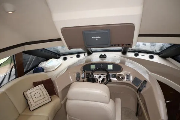  Yacht Photos Pics 56' Carver Voyager -  Inside Cockpit