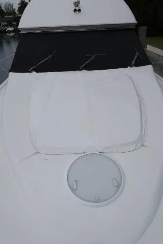  Yacht Photos Pics 56' Carver Voyager - Bow