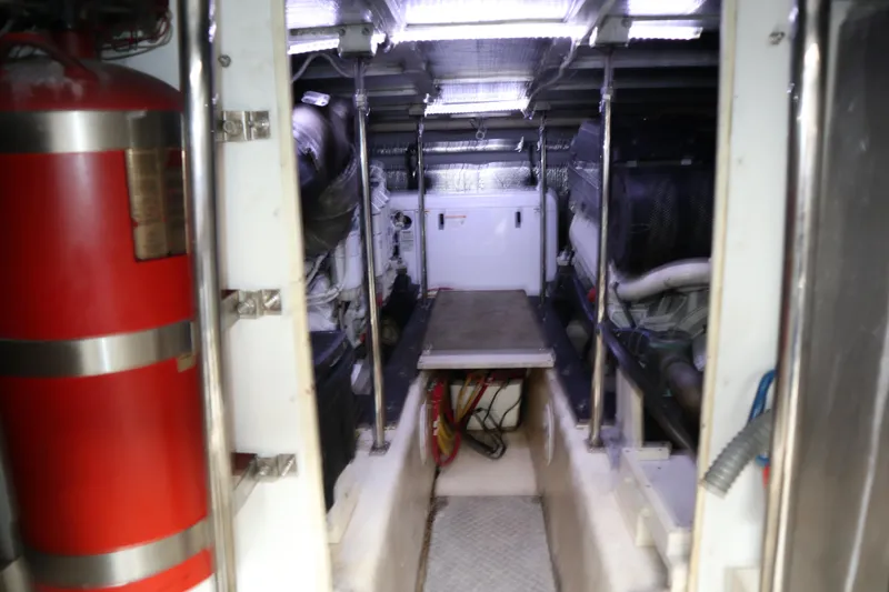  Yacht Photos Pics 56' Carver Voyager - Engine Room