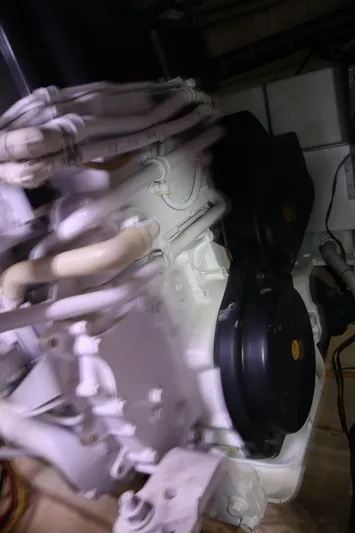  Yacht Photos Pics 56' Carver Voyager - Engine Room