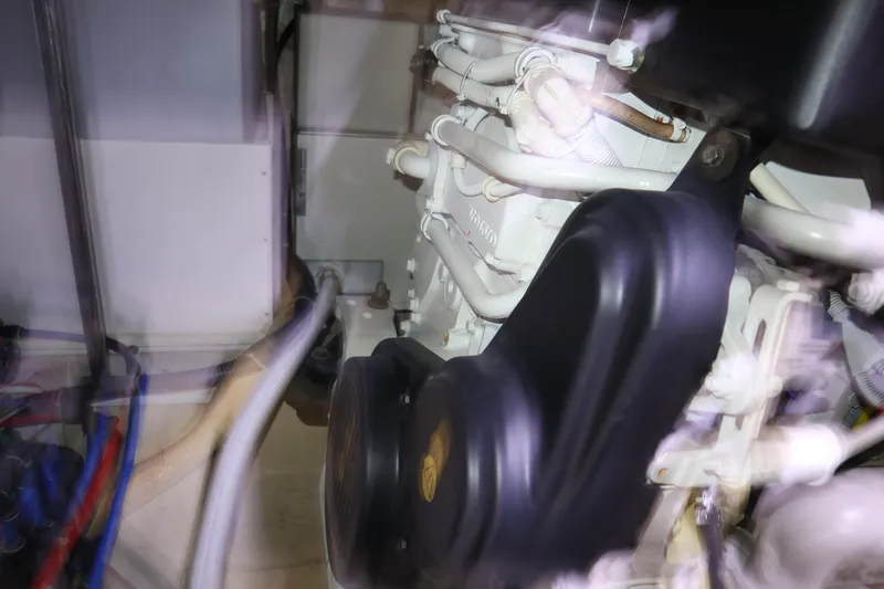  Yacht Photos Pics 56' Carver Voyager - Engine Room