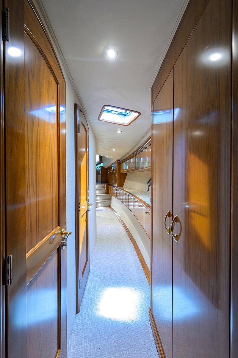 2004 Sea Force IX 82 
