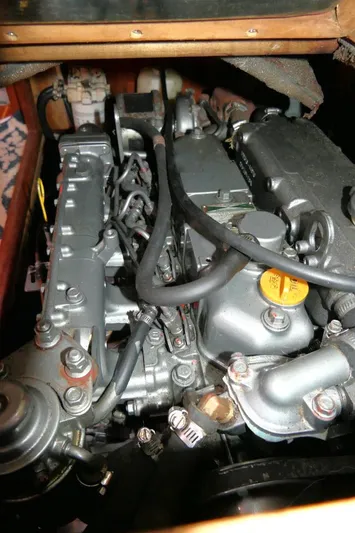 Ale Er Ron Yacht Photos Pics 