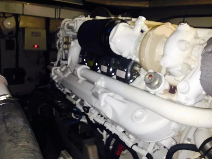 First Light Yacht Photos Pics Engine room of a 2005 Sea Ray 550 Sedan Bridge yacht.