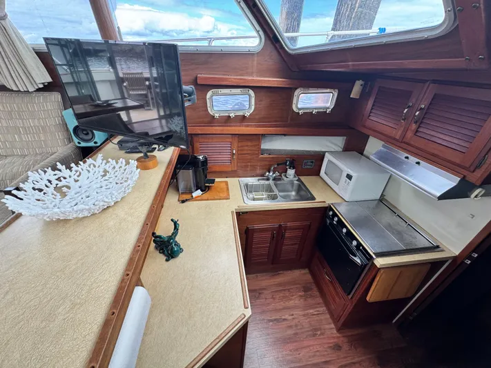 Ocean Bliss II Yacht Photos Pics 