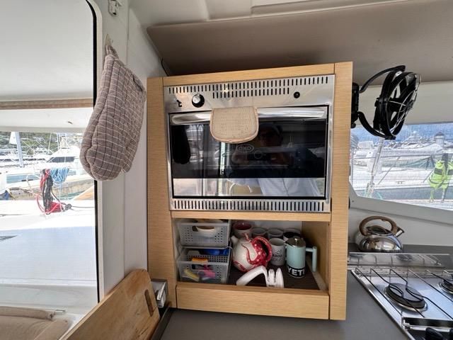 2014 Fountaine Pajot 43 