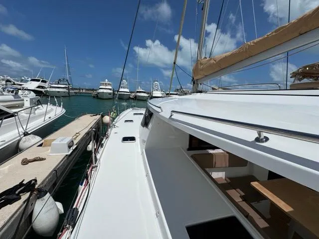 Island State Of Mind Yacht Photos Pics Port Side View