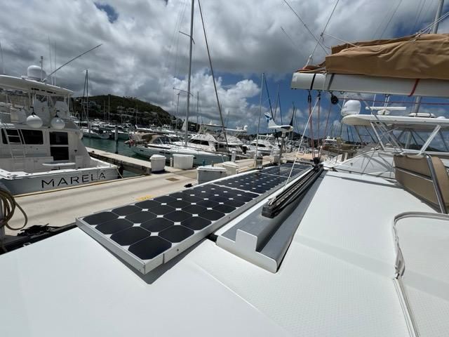 2014 Fountaine Pajot 43 