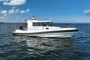 2016 Paragon 31 Cabin