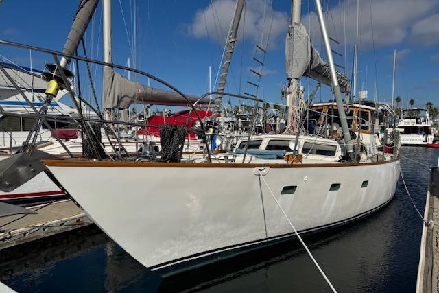 Maple Leaf Center Cockpit
