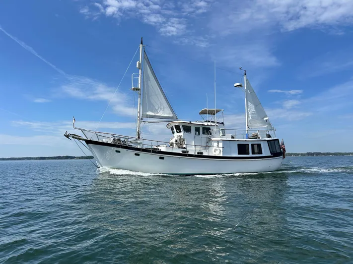 Ursa Major Yacht Photos Pics 