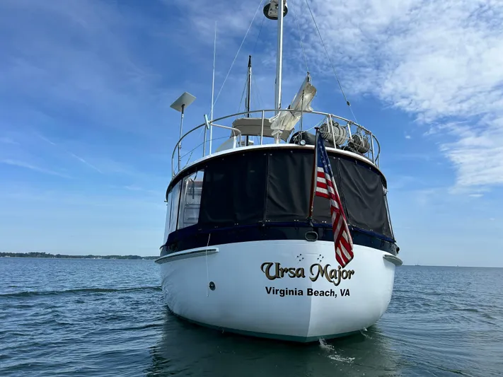 Ursa Major Yacht Photos Pics 