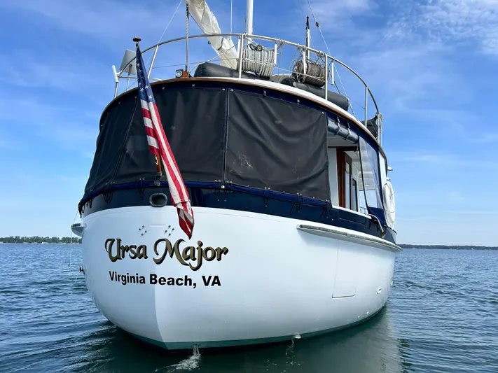 Ursa Major Yacht Photos Pics 