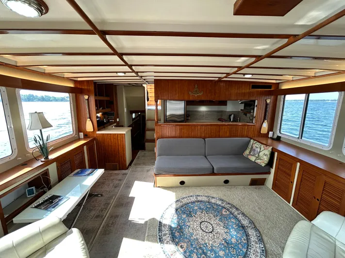 Ursa Major Yacht Photos Pics 