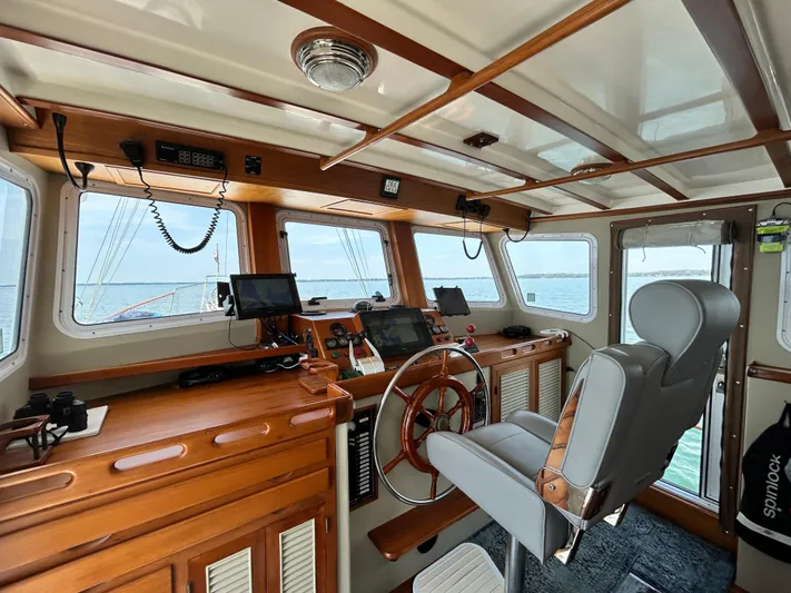 Ursa Major Yacht Photos Pics 