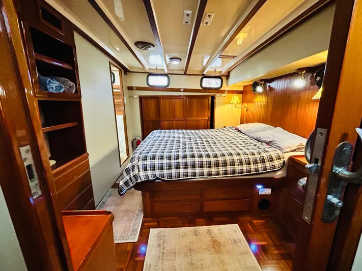 Ursa Major Yacht Photos Pics 