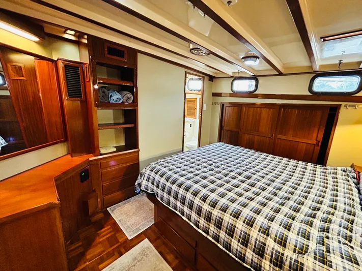 Ursa Major Yacht Photos Pics 