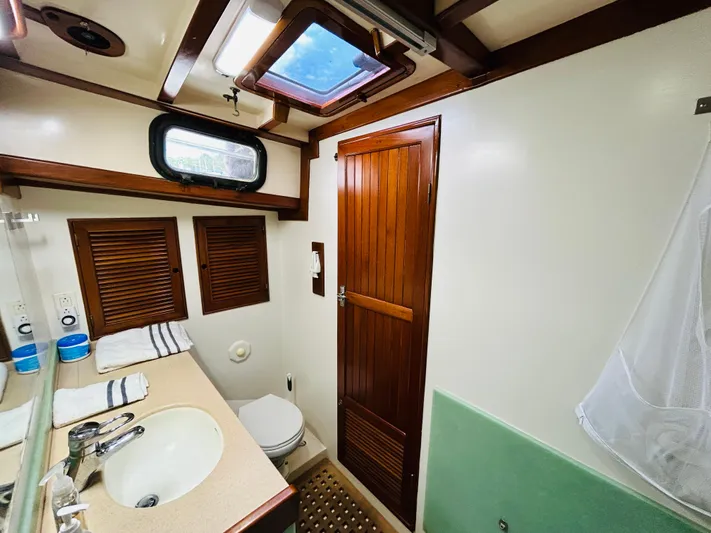 Ursa Major Yacht Photos Pics 