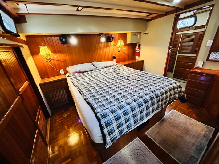 Ursa Major Yacht Photos Pics 