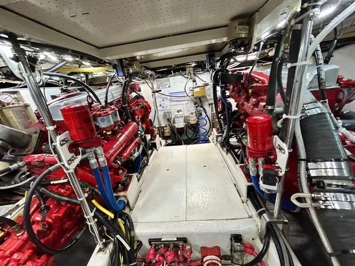 Ursa Major Yacht Photos Pics 