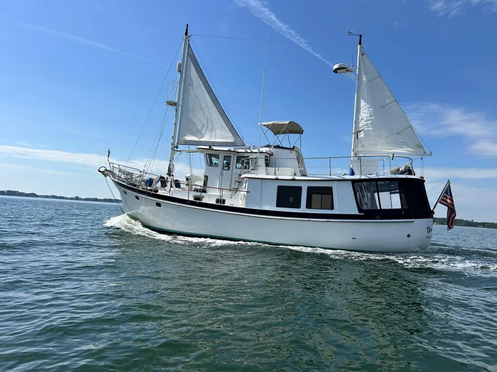 Ursa Major Yacht Photos Pics 