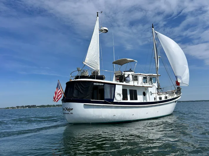 Ursa Major Yacht Photos Pics 