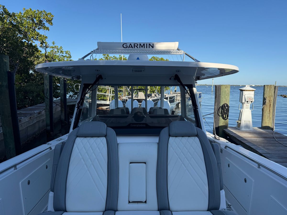 2021 Everglades 43 