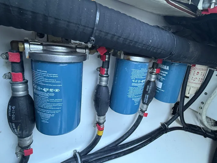  Yacht Photos Pics 2021 EVERGLADES 435 CC - Image 50