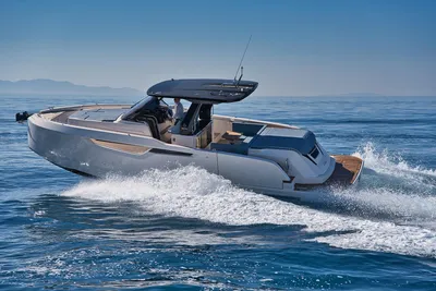 2025 Cayman Yachts 380 WA