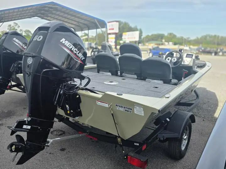 Tracker Pro Team 175 Crappie Edition