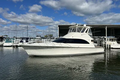 Ocean Yachts 48 CONVERTIBLE