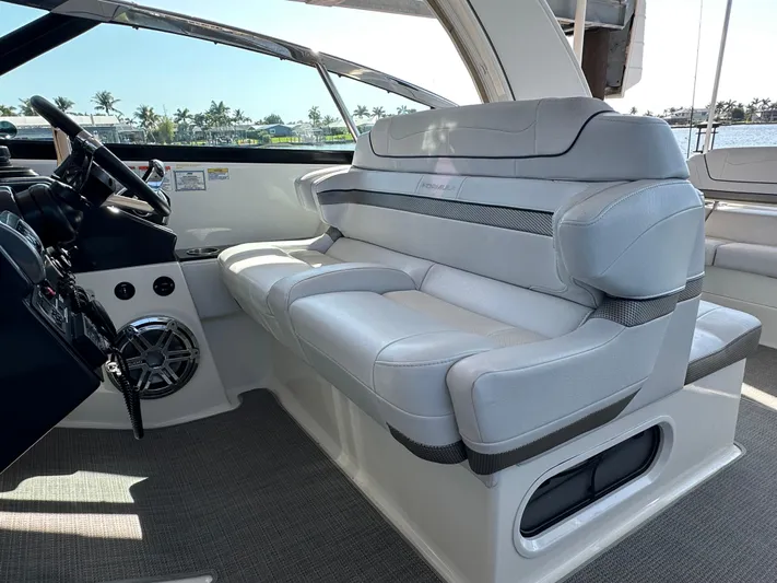  Yacht Photos Pics 2020 Formula 350 Crossover Bowrider OB interior with luxurious seating and modern design.