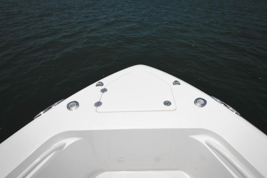 2014 Everglades 325 Center Console