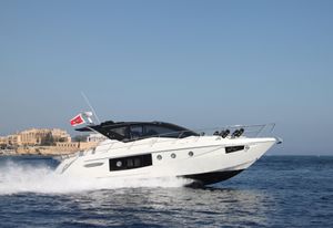 2017 Cranchi M44